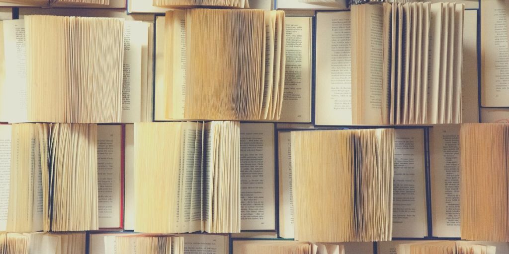 Azul Montañas Borde Liso Viaje Publicación de Twitter